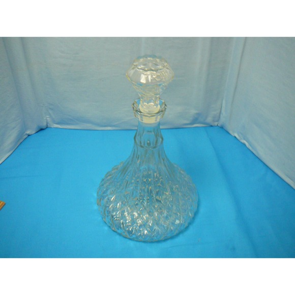 Vintage Diamond Cut Captains Wine Decanter - Picture 1 of 8